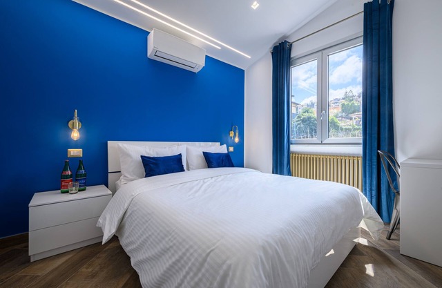Villa In Bed Blue Suite Balcony