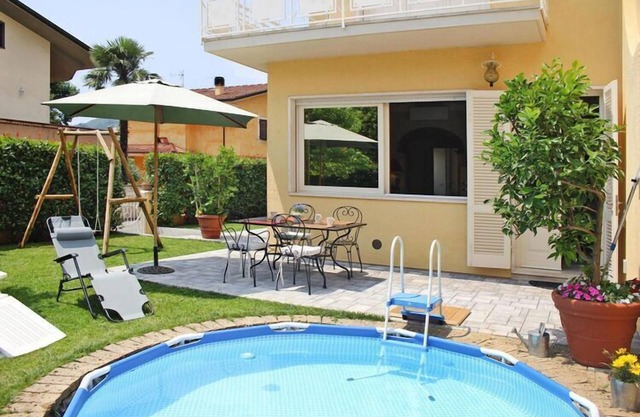 Villa in Camaiore near Sandy Beaches