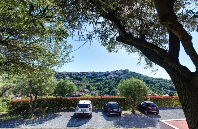 Villa in Celle Ligure with 1 bedrooms sleeps 4