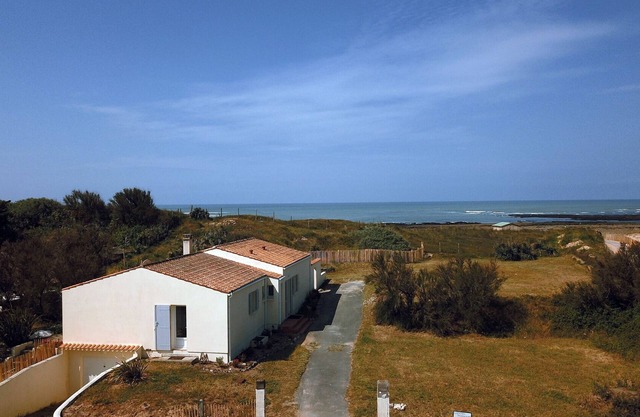 Villa in an exceptional and rare location, for nature lovers