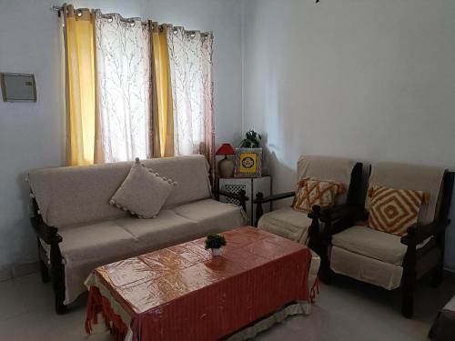 Villa in Radha Golf l 5 mins to Sri Rupa Seva Kunj ISKCON l 10 mins to Shrinathji Temple Poonchari l Near Gaurangi Ras Kunj & Brij Vasundhara
