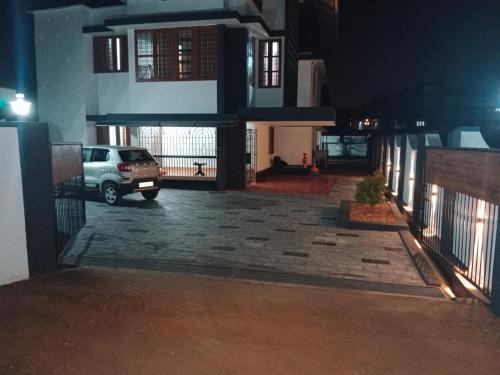 Villa in Thiruvalla ( Near Eraviperoor Junction )