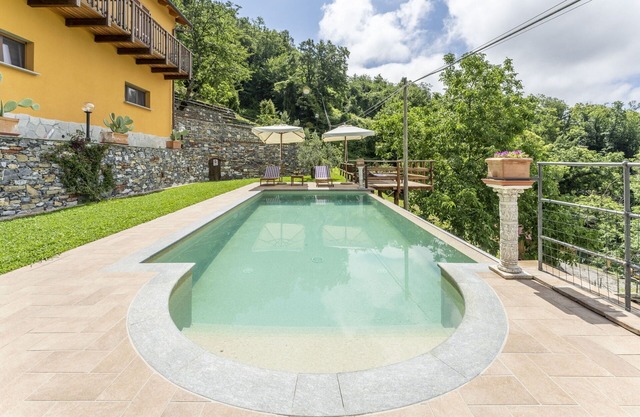 Villa in Uscio with 4 bedrooms sleeps 16