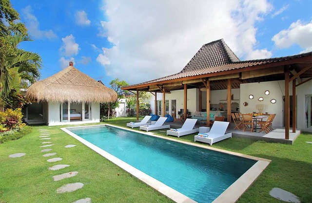 Villa Kaly Few Minutes Walking to Seminyak Oberoi