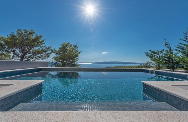 Villa Kuk with heated pool