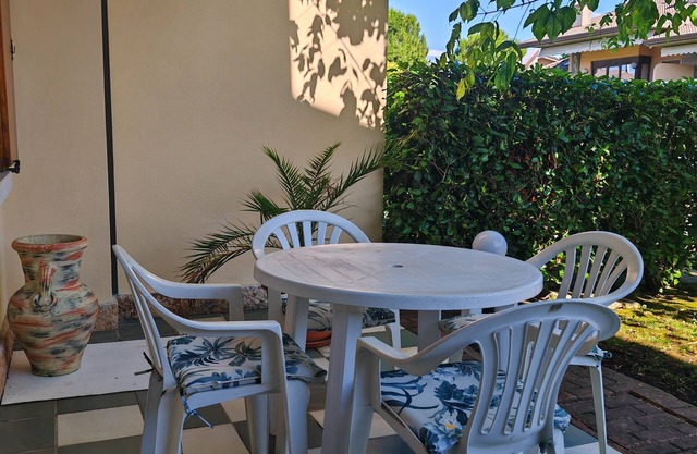 Villa la Zattera is located in a unique position on Lake Garda.