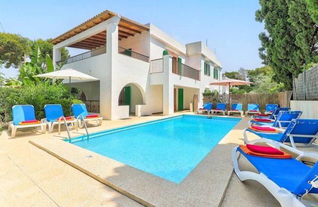 Villa Laila by Villa Plus