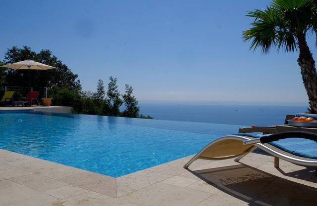 Villa Le Fanal panoramic sea view infinity pool quiet 8 - 10 pers