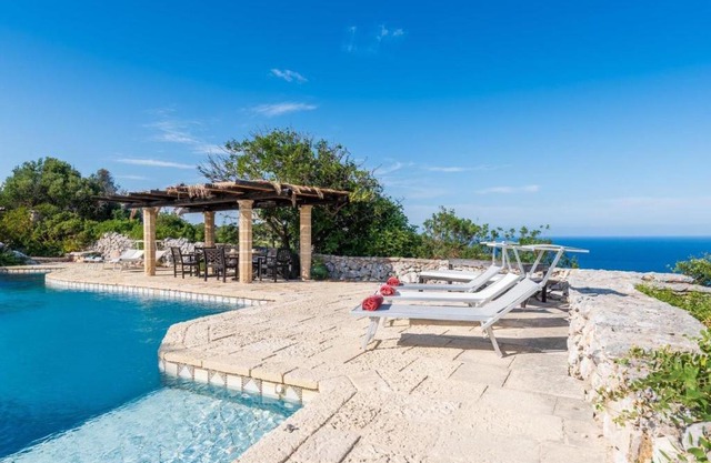 Villa Licucuruzzi e trulli