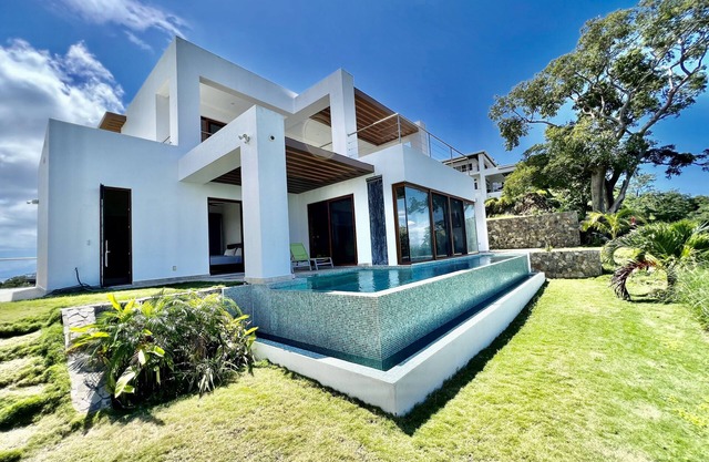 Villa Linda Vista @Coral Views, French Harbour