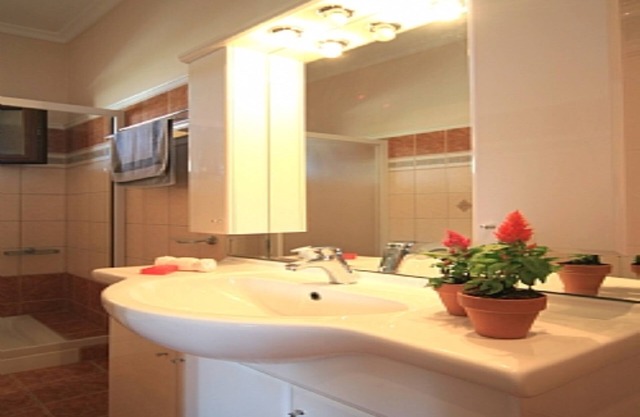 Villa Loukas (3 Bedroom, Sleeps 6)