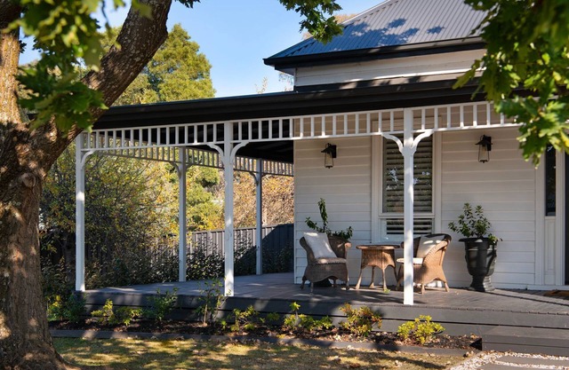 Villa Lumiere - Charming, cosy and utterly unique — your perfect Hepburn Springs escape