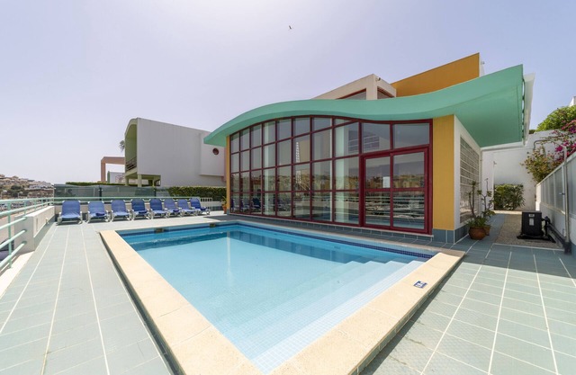 Villa Marina, front-line marina property with 4 bedrooms