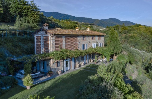 Villa Marlia 12 by MMega