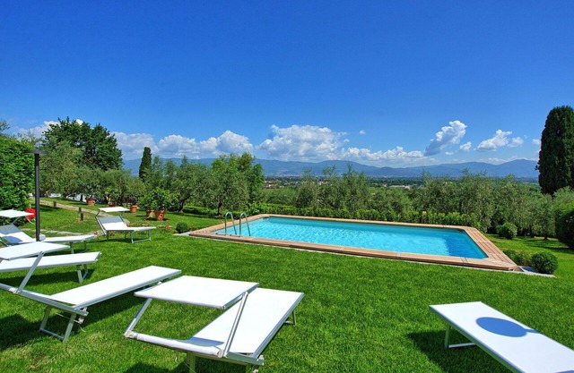 Villa Marusca – Villa with a private pool and panoramic views in Tuscany