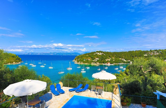 Villa Meropi : A Paxos Villa with Sea Views,Private Pool,A/C