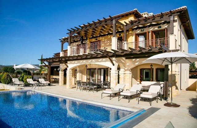 Villa Mihali - Four Bedroom Resort, Sleeps 8