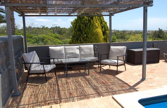 Villa Monte Alegrete with 3 bedrooms and sea view
