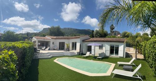 Villa moderne * proche mer et montagne .
