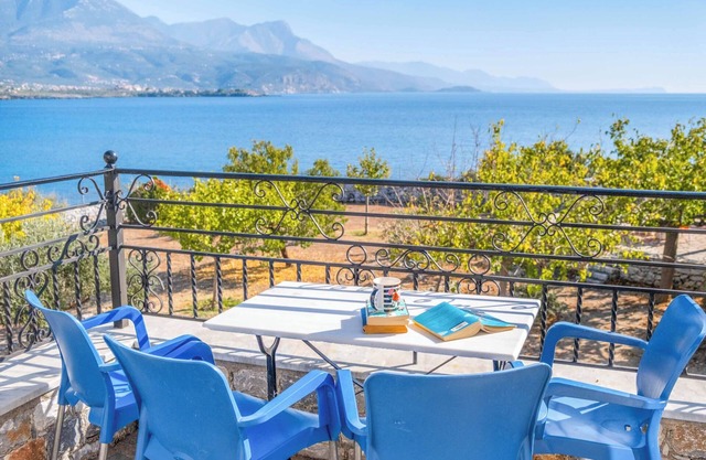 Villa Mulberry - Three Bedroom Villa, Sleeps 6