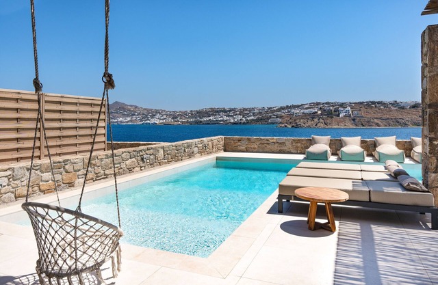 Villa "Myko" with Sea View, Private Pool & Wi-Fi