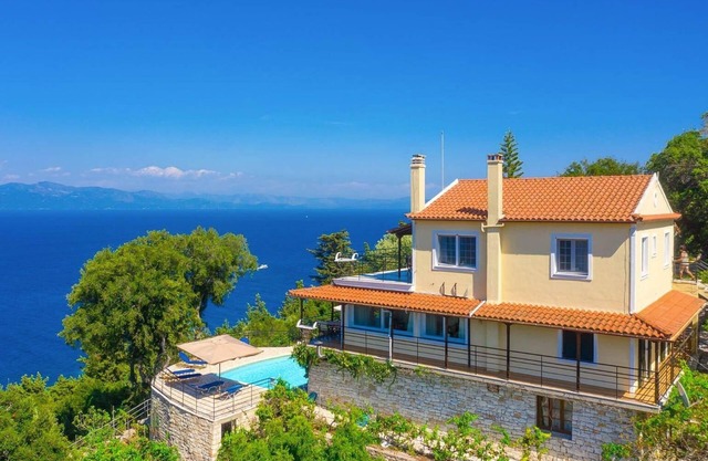 Villa Nefeli - Five Bedroom Villa, Sleeps 10