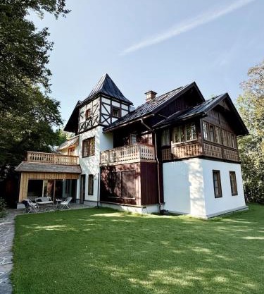 Villa Nicoletta - Luxus am See - Your Austrian Home