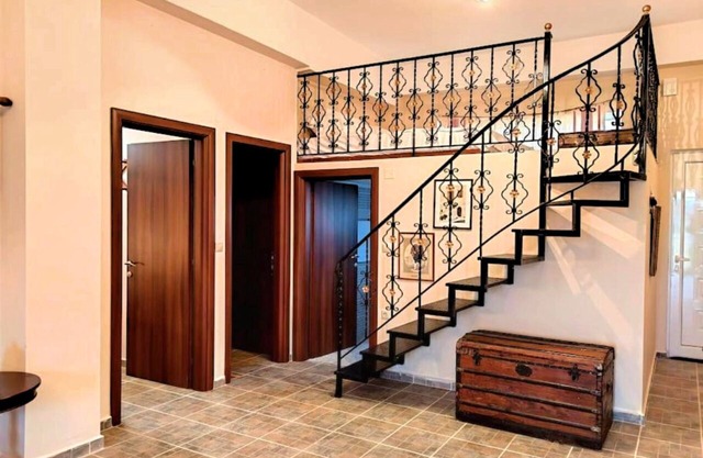 Villa Nlparadi- spacious appartment, 5 mins from Falassarna beach