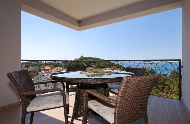 Villa Oleandra Apartments Drage - luxury apartment with an amazing sea view