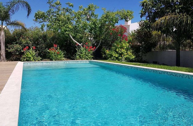 Villa on Ria Formosa Natural Park and close to the Faro-Grande Beach