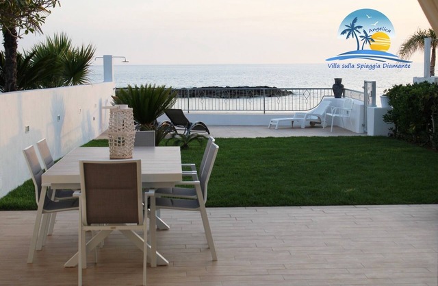 Villa on the Diamante beach