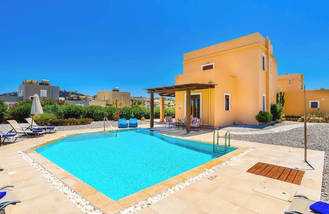 Villa Ophelia - Five Bedroom Villa, Sleeps 8
