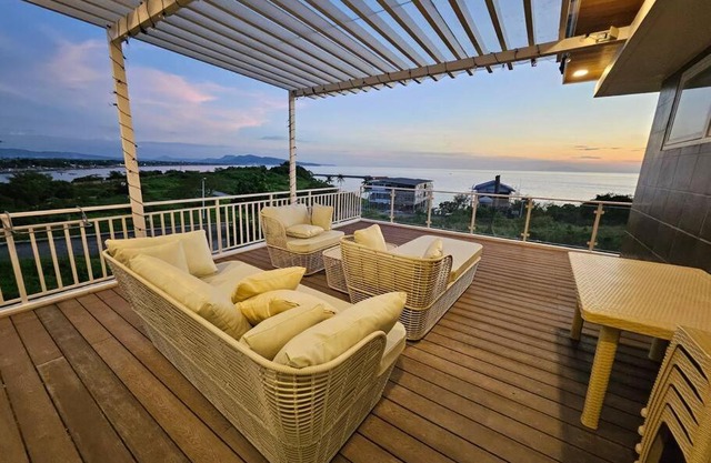 Villa Pacifica
