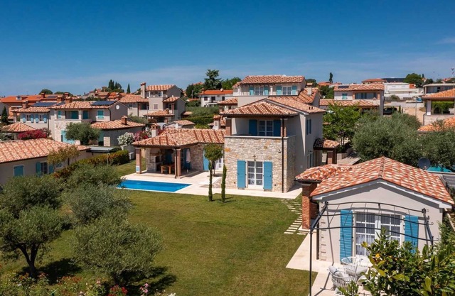 Villa Paulina with pool