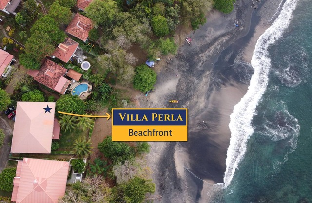 Villa Perla ~ Beachfront getaway for two at Los Almendros de Ocotal.
