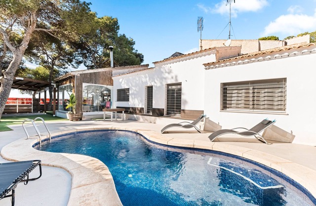 Villa 'Playaynaturaleza' with Private Pool, Wi-Fi and Air Conditioning