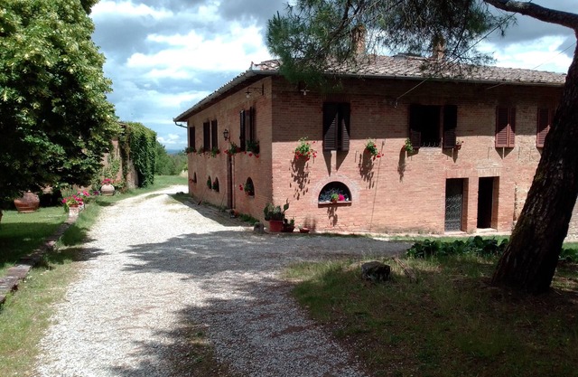Villa Poggio al Sole A/C pool wifi large interior spaces and large garden 4/9p.
