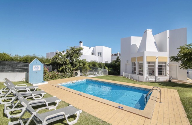 Villa "Santo Estevão" with Private Pool, Terrace & Wi-Fi