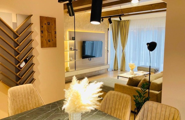 Villa Selzo Lux - Three Bedroom Villa with Terrace