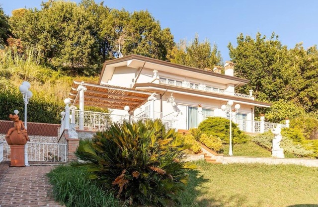 Villa Sofia In Massarosa, Tuscany