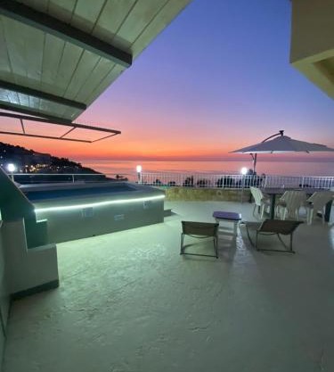 Villa sul tramonto