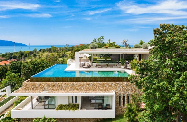 Villa Sunstra - Five Bedroom Villa, Sleeps 10