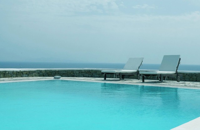 Villa Super Three