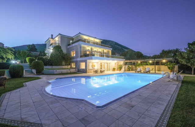 Villa 'Supreme and Classy Pool Residence ' with Mountain View, Wi-Fi and Air Conditioning