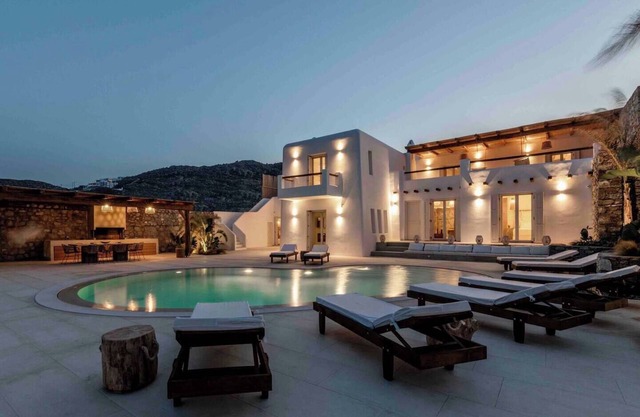 Villa 'The Blue Diamond' with Sea View, Wi-Fi and Air Conditioning