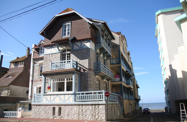 Villa Touquettoise, town center - 30 ft from the beach
