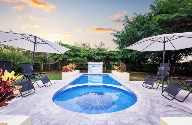 Villa Tropical by Vacation Pura Vida