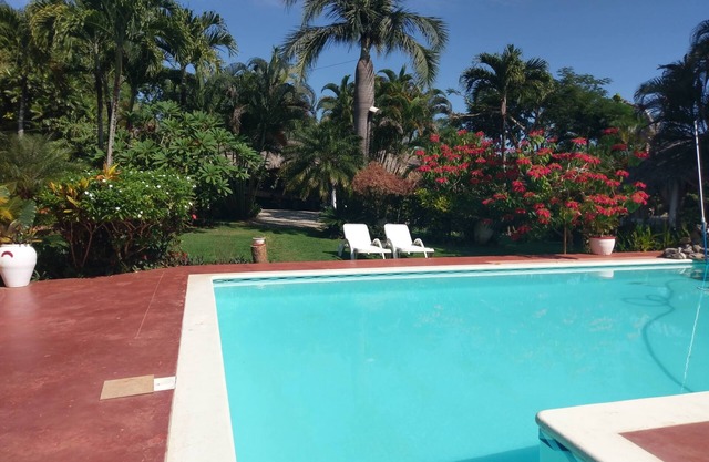 Villa typique, indépendante, jardin Parc Privé d'une belle propriété sécurisée.