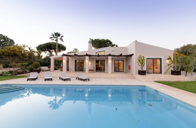 Villa V4 - Family vacation house