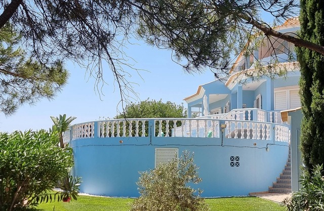 Villa with a privileged panoramic view